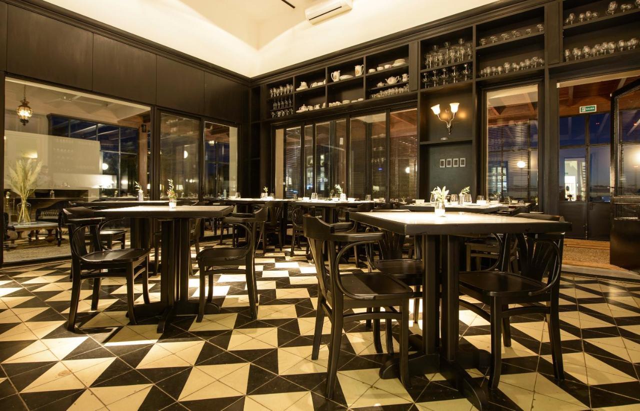Las Liebres Restaurant & Hotel 콜로니아델사크라멘토 외부 사진